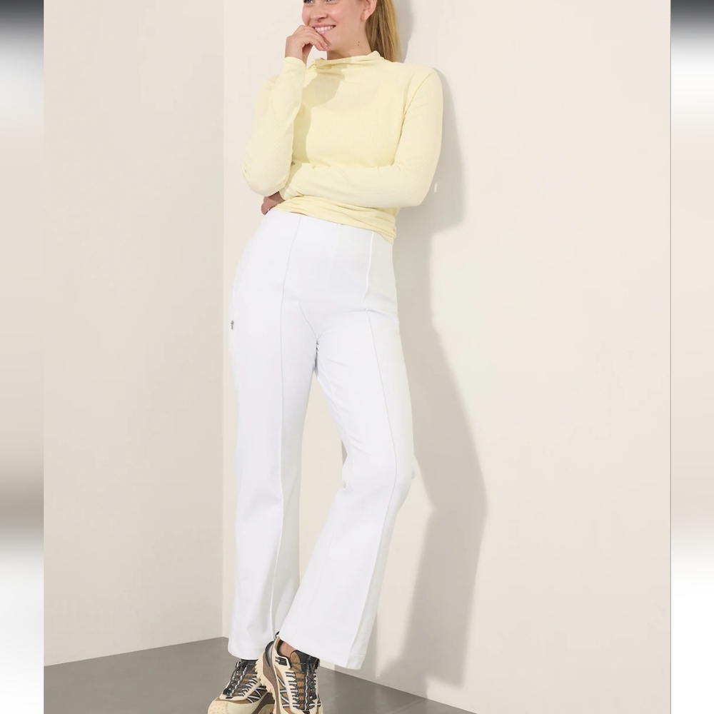 Glacier High Rise Bootcut Pant White Size 12 Athleta NWOT worn once